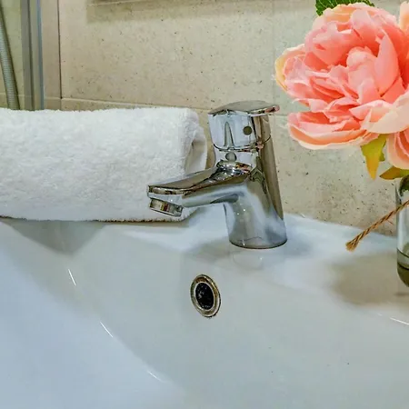 Happy Diamond By Hello Homes Apartment